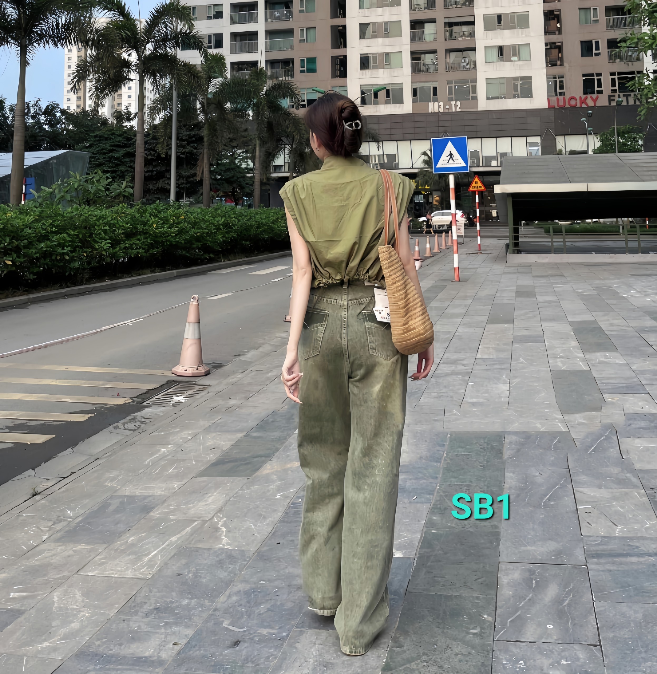 Set quần Jeans và áo sơ mi nữ siêu cá tính, hack dáng 