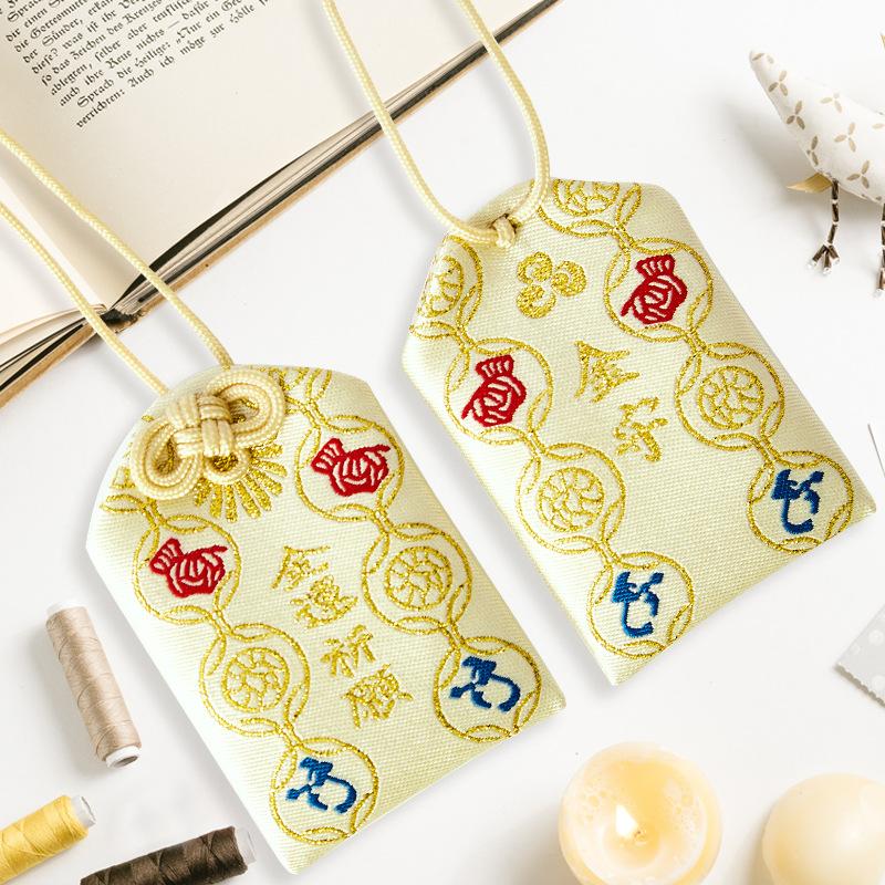 Túi gấm Omamori tiền tài ước nguyện vàng nhạt có kèm túi chống nước Túi Phước May Mắn dây treo trang trí