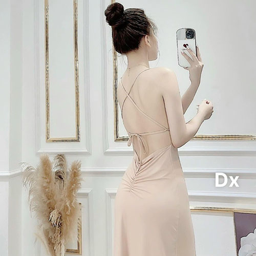 Đầm dây hở lưng dài