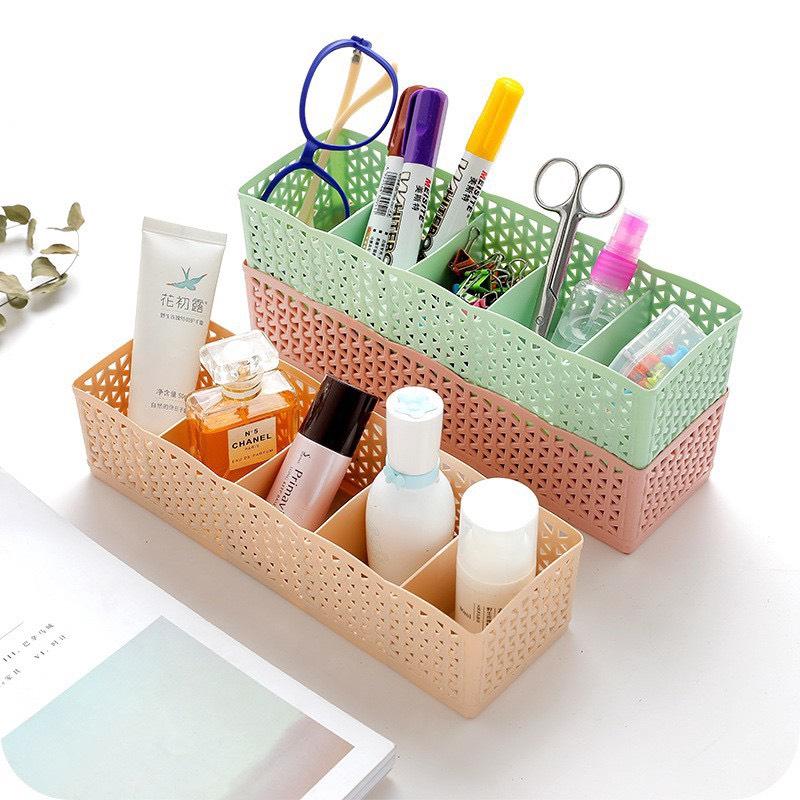 Khay Đựng Vớ, Vật Dụng Cá Nhân 4 Ngăn Tiện Lợi