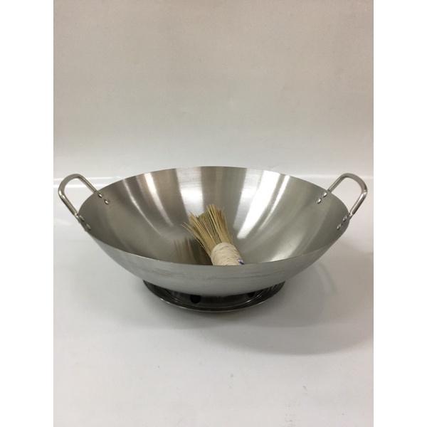 Chảo thép 2 quai size 45cm tặng 1 chổi chùi chảo