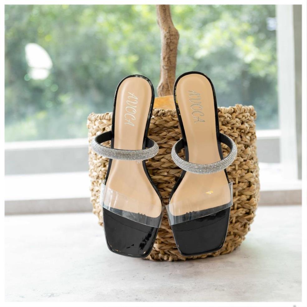 Giày sandal gót vuông quai ngang đính xoan cao cấp