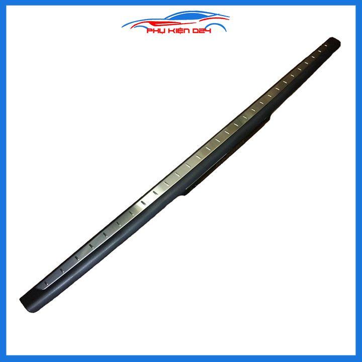 Thanh ốp bửng cốp xe bán tải Navara, Hilux, Ranger dán thùng cốp sau chống xước trang trí xe