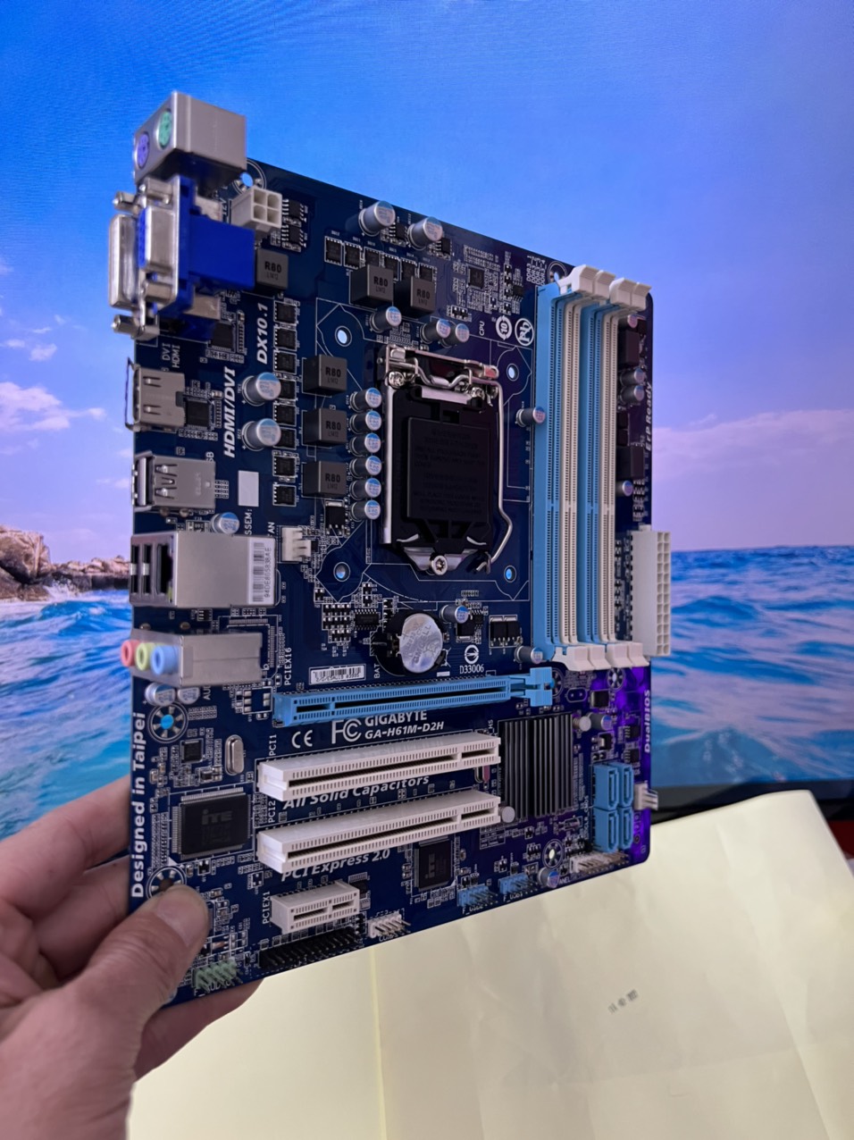 Bo Mạch Chủ (Mainboard) GIGABYTE H61M-D2H - HÀNG CHÍNH HÃNG