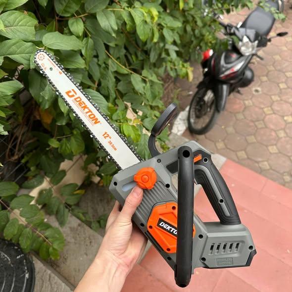 THÂN MÁY CƯA XÍCH PIN 12 INCH BRUSHLESS MÀU OLIVE TĂNG XÍCH NHANH M21-CX12XCP DEKTON - HÀNG CHÍNH HÃNG