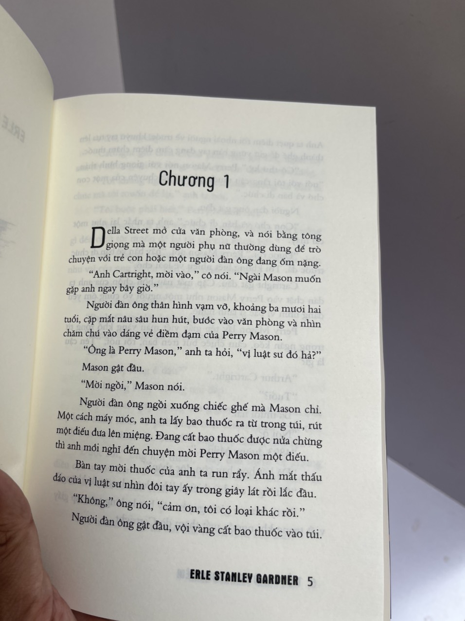 TIẾNG CHÓ TRU TRONG ĐÊM – Erle Stanley Gardner – Phúc Minh Books