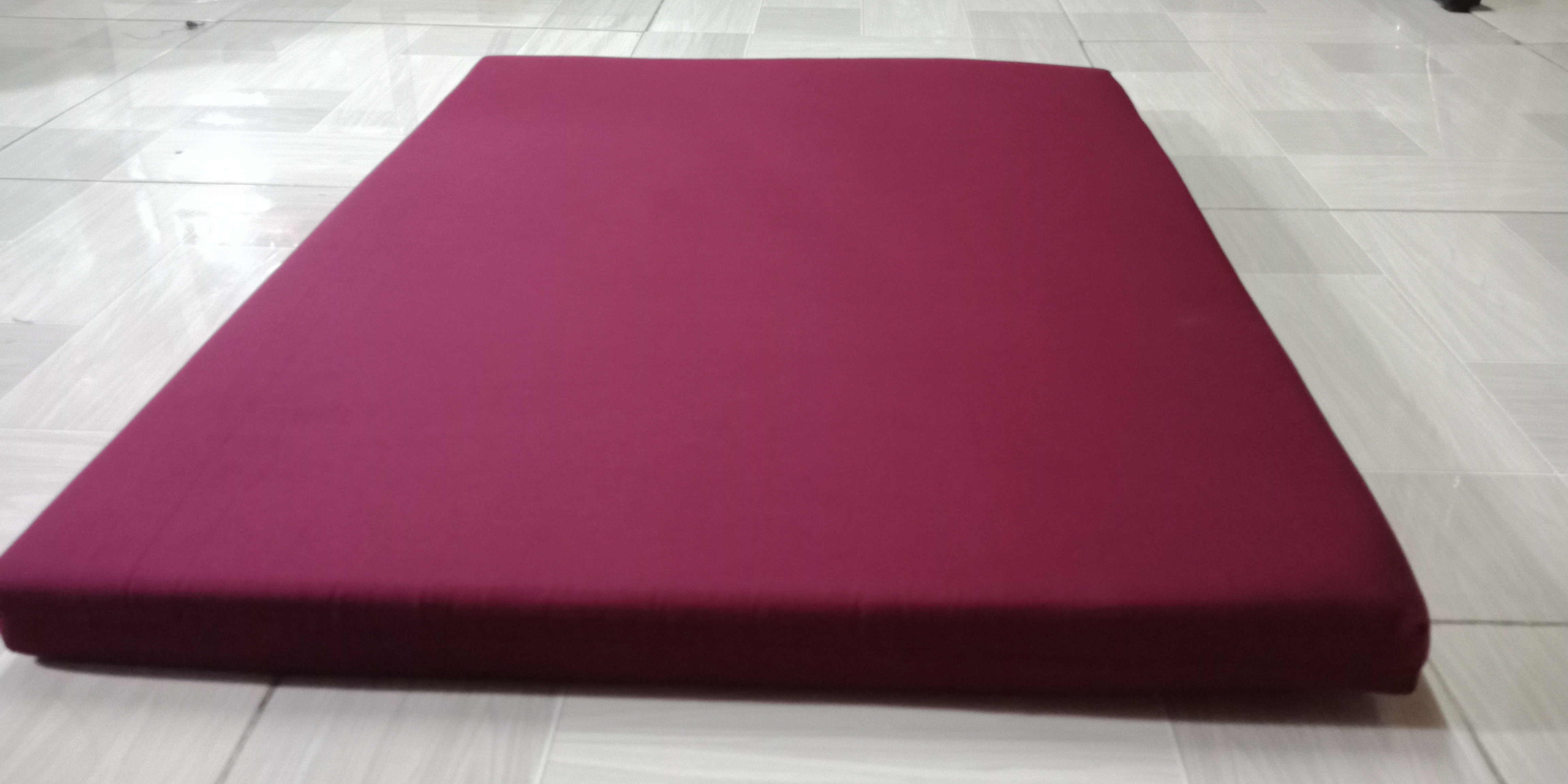 Đệm ngồi thiền màu đỏ đô 60 x 80cm
