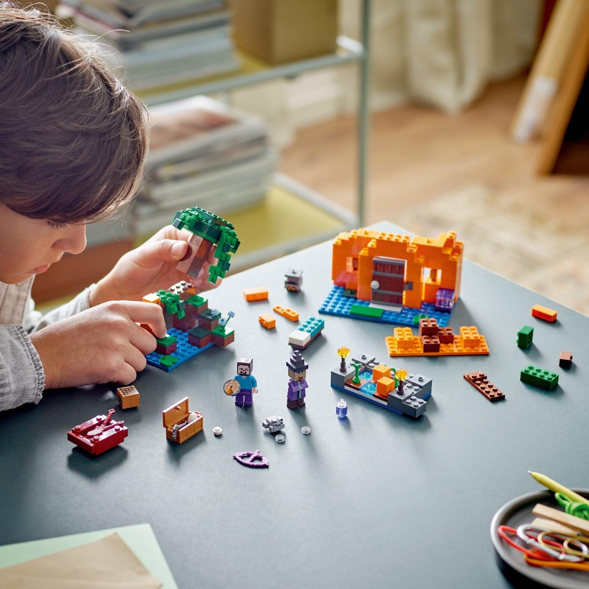 Đồ Chơi Lắp Ráp Nông Trại Bí Ngô LEGO MINECRAFT 21248