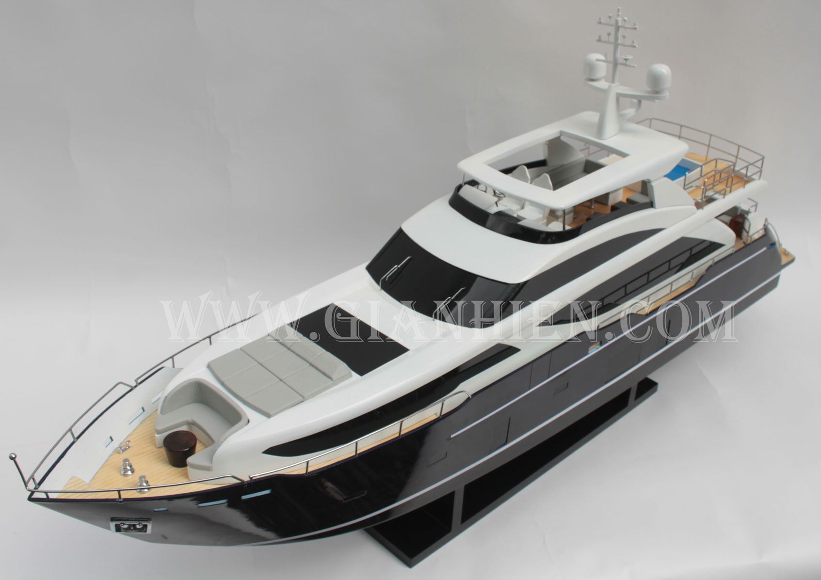 Mô hình Du Thuyền hiện đại PRINCESS SUPERYACHTS 30M (Blue Black) 90cm (Giá xưởng)