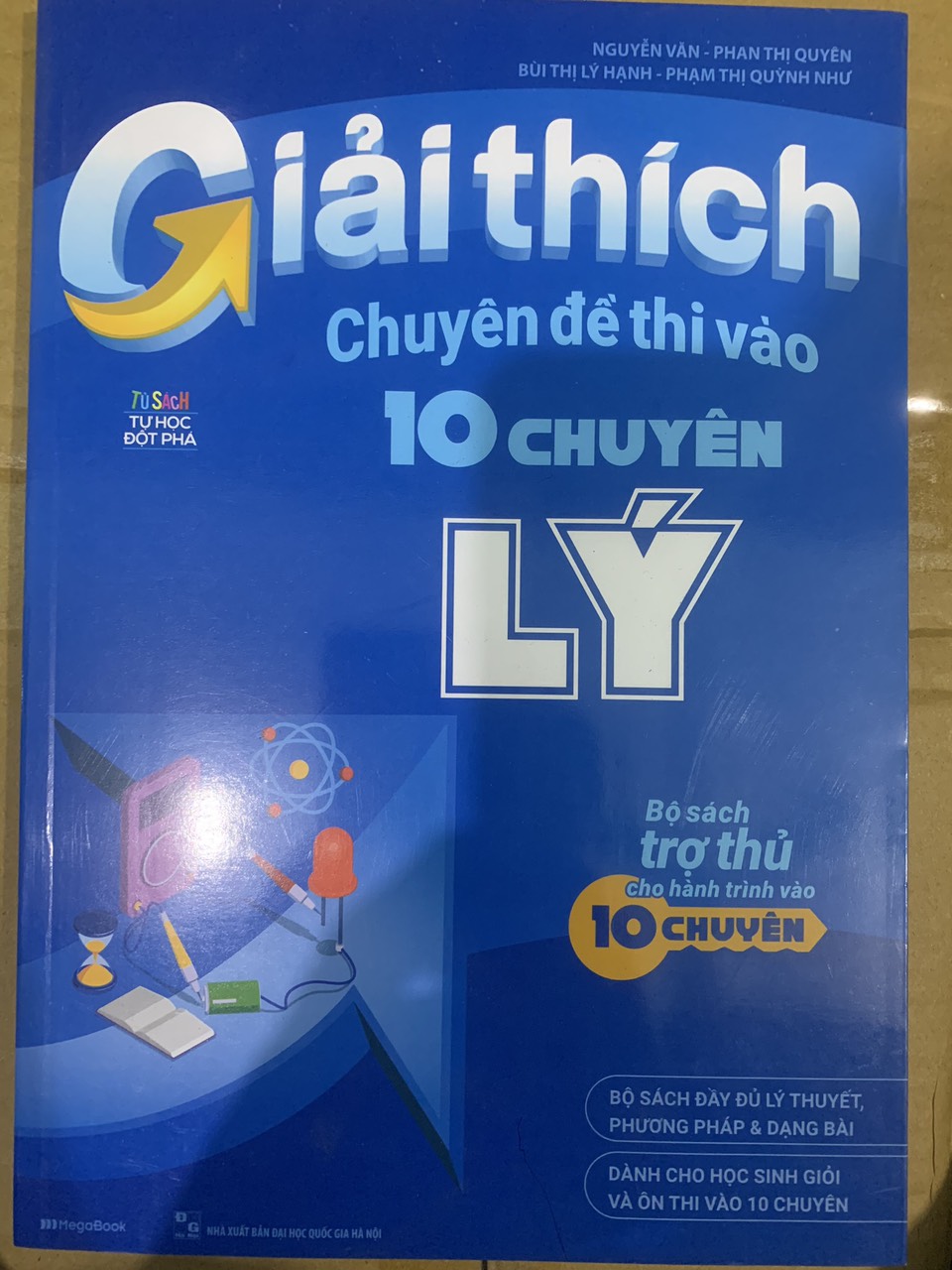 Giải Thích Bộ Đề Thi Vào 10 Chuyên - Khối Chuyên Lý