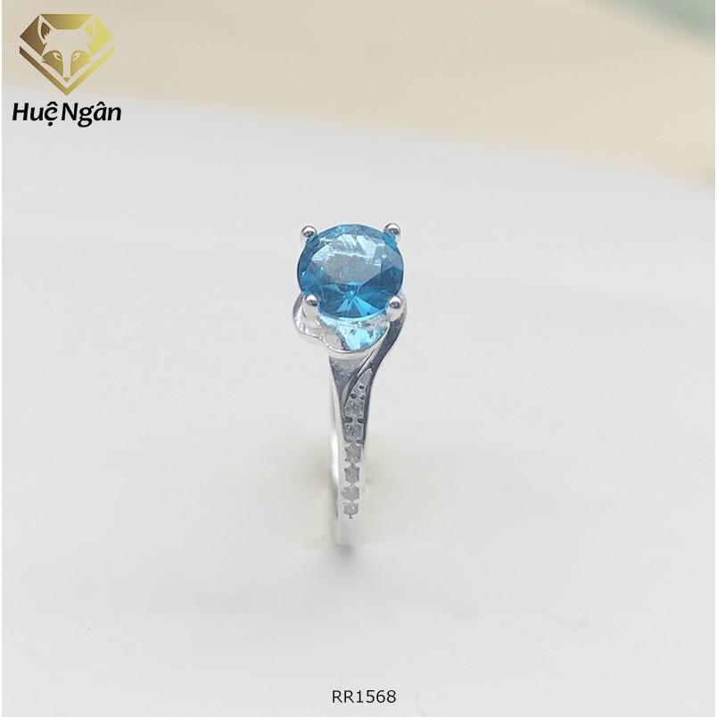 Nhẫn bạc 925 Huệ Ngân - 4 chấu viền đá 6 li RR1568