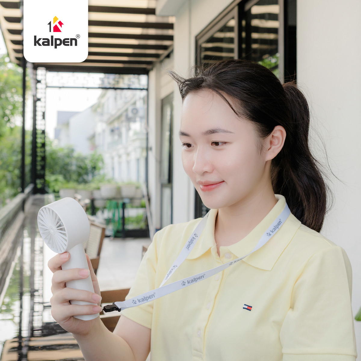 Quạt cầm tay 100 tốc độ gió Kalpen AR305 pin sạc tích điện 3600mAh, hàng chính hãng