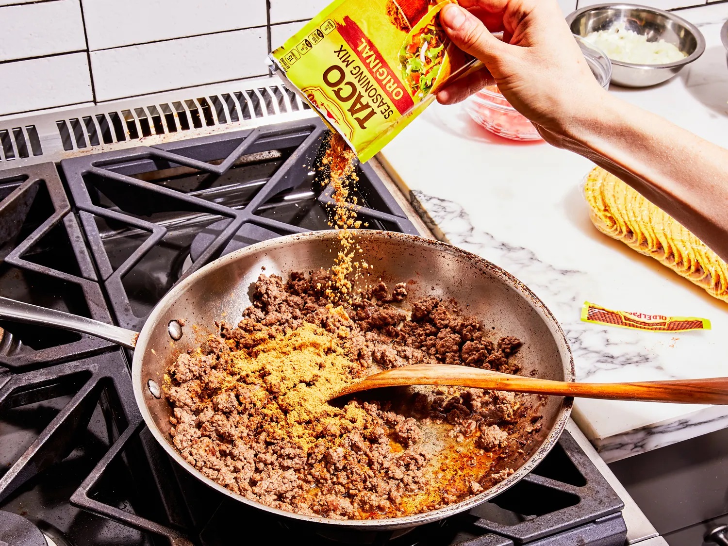 Gia vị Taco hiệu Old El Paso Taco Seasoning Mix Original - Gói 28g