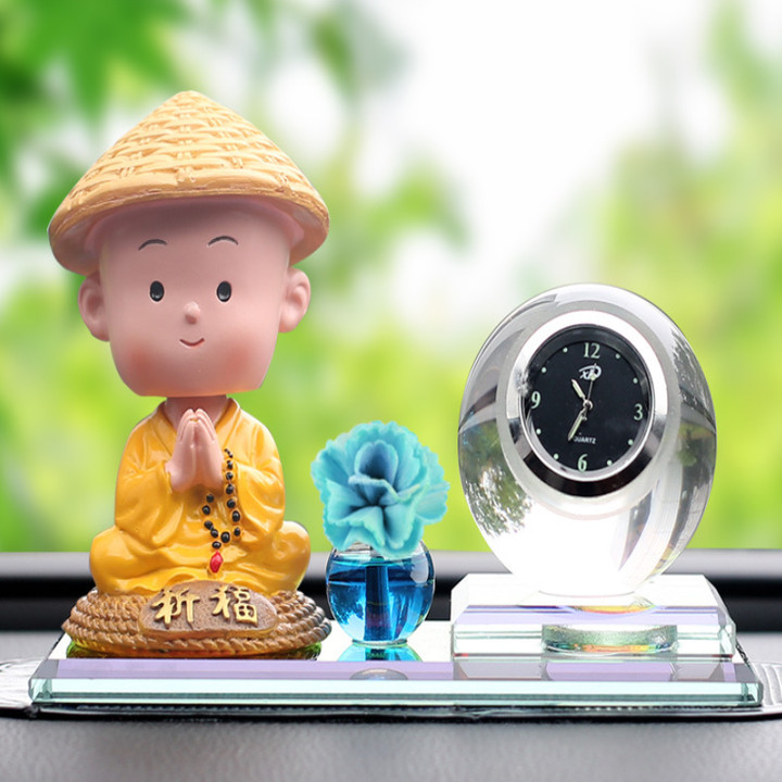 Tượng phật nước hoa pha lê cao cấp trang trí trên taplo ô tô, xe hơi