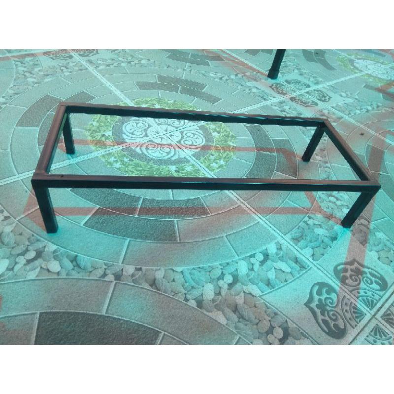 Kệ thép Dài 50cm.Rộng 20cm.Cao 10cm. Không nan giữa. hộp thép 14x14mm