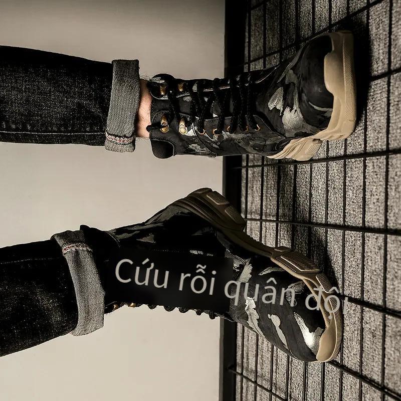 Đảm bảo chất lượng Martin boots những người yêu thích giày lưới thoáng khí giày màu đỏ bán chạy trong ánh sáng