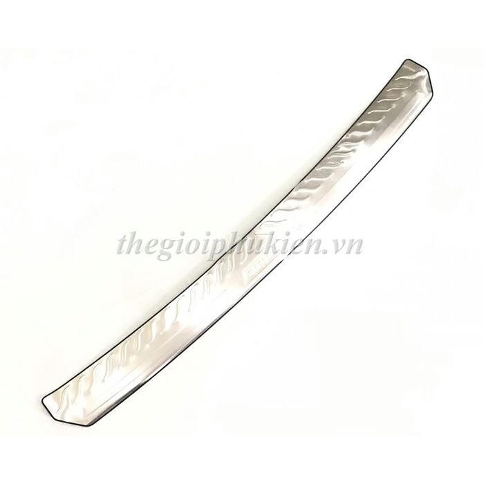 Bộ sản phẩm ỐP BẬC CỐP VÀ BẬC CỬA Inox xe Mitsubishi Outlander