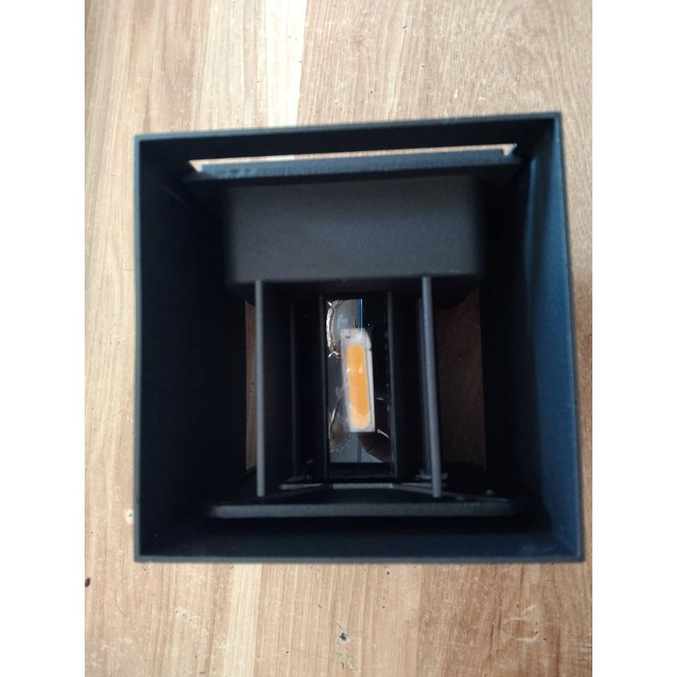 Đèn led hắt hai đầu gắn tường, ngoài trời hình vuông 10W