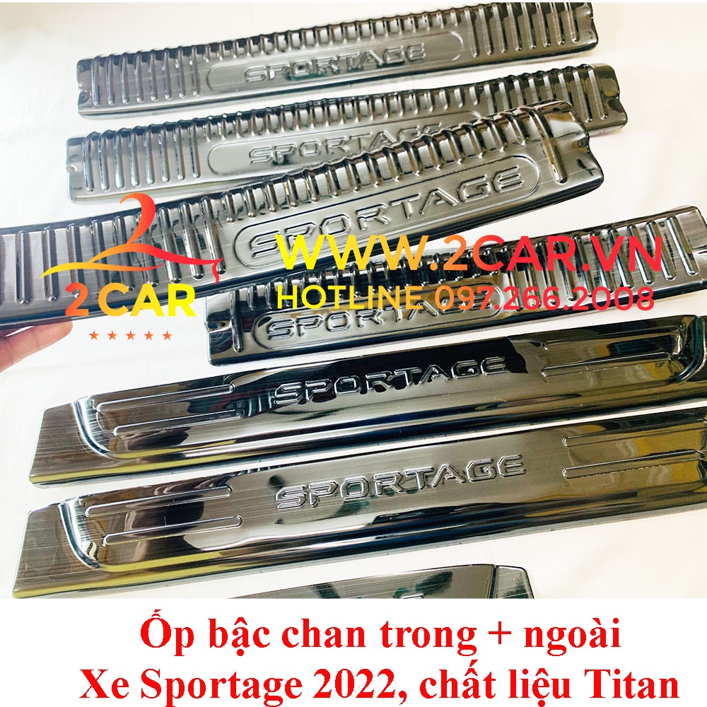 Ốp bậc cửa, Nẹp bước chân trong ngoài xe Kia Sportage 2022, 2023 chất liệu Titan cao cấp
