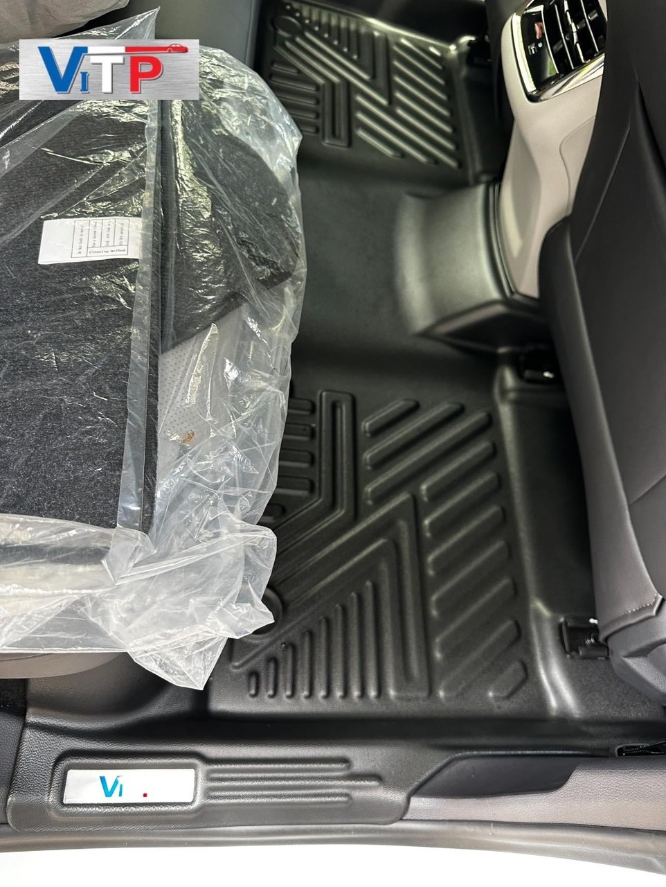 Thảm Sàn ViTP Ford Territory Nhựa Đúc Khuôn Cao Cấp