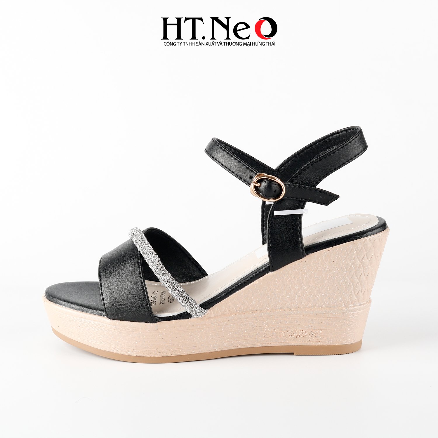 Sandal nữ đế xuồng HT.NEO cao 8p đai đính đá vắt chéo độc đáo, da cao cấp SDN148