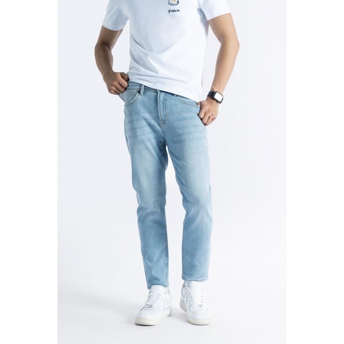 QUẦN JEAN NAM Xanh nhạt ỐNG ÔM TRƠN FORM SLIM CROP - LIGHT BLUE 10F22DPA041 | LASTORE MENSWEAR