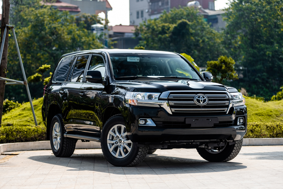 Logo chụp mâm, ốp lazang bánh sau xe ô tô Toyota Land Cruiser TY-196T, đời xe từ 2018-2020, bản 2016 VX, AT - Đường kính 9.5cm