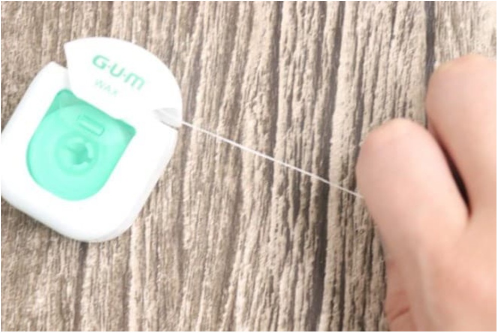 Chỉ nha khoa Sunstar Gum 40m, chế tác từ bọt biển kết hợp với Floss Nylon mềm mại và bền dai, an toàn khi sử dụng - nội địa Nhật Bản