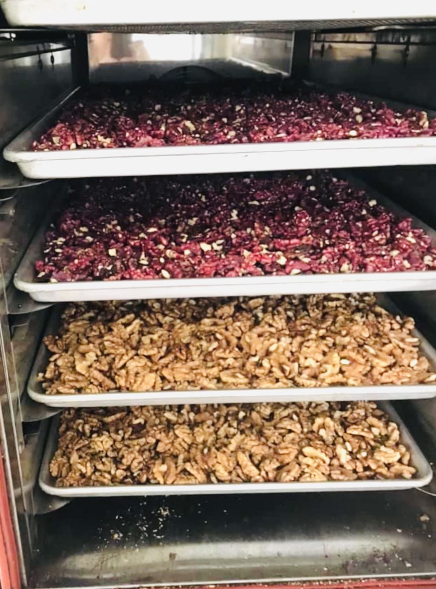 Ngũ cốc hạt ăn liền Granola Lạc Lạc thơm ngon, tốt cho sức khỏe hộp 650g , túi 350g+ quà