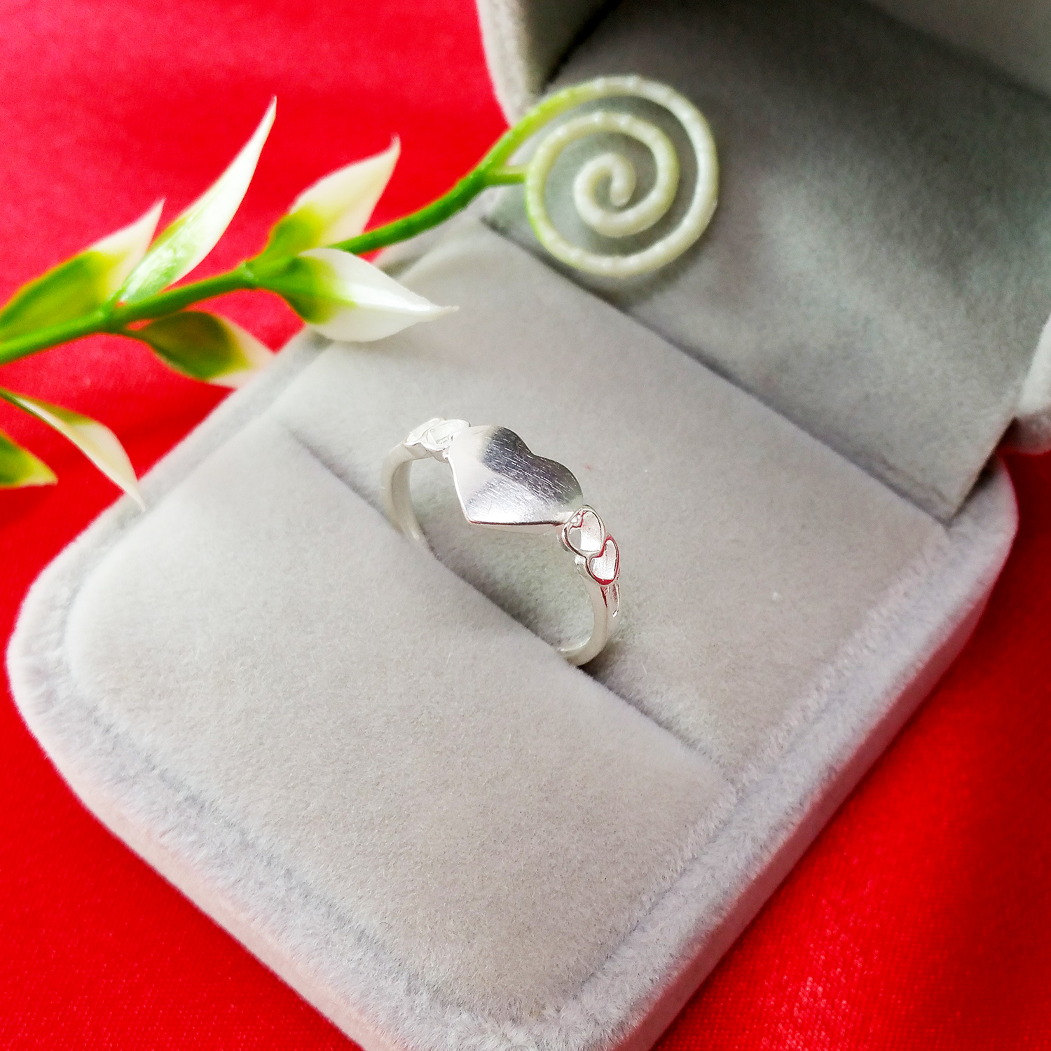 Nhẫn bạc nữ mặt trơn trái tim - Trang sức bạc Panmila