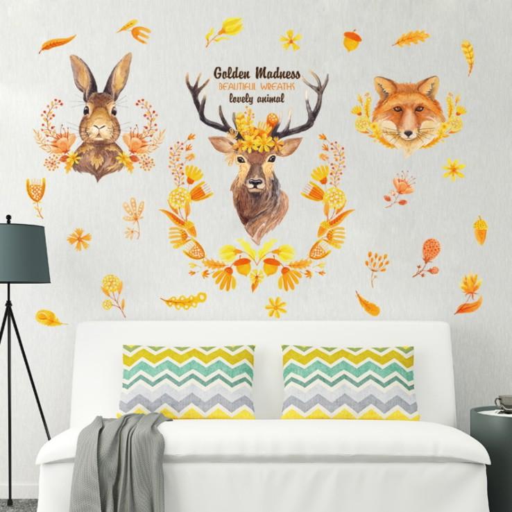Decal trang trí tường - Đầu Nai các nhân vật độc đáo GOLDEN MADNESS