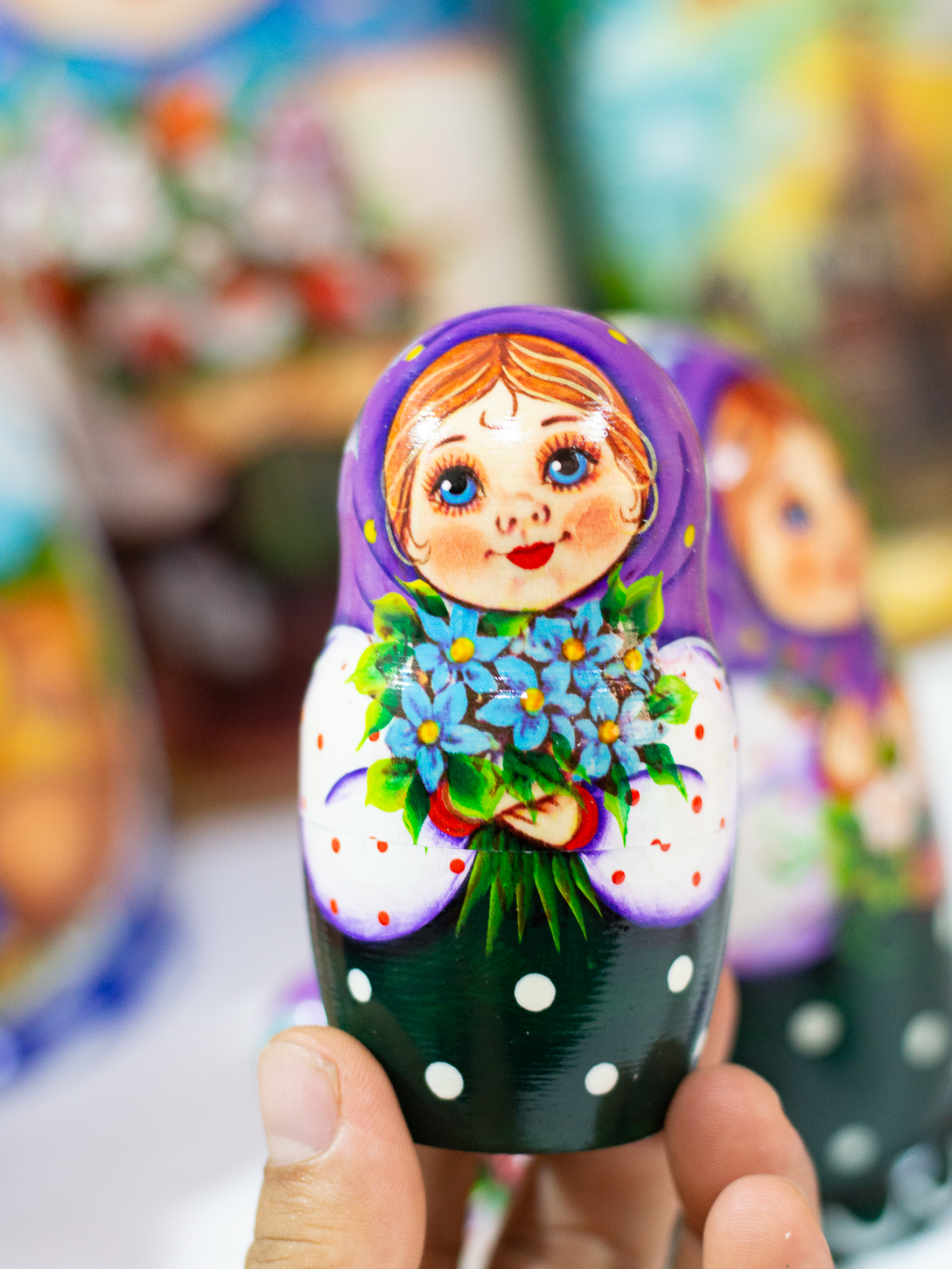BỘ BÚP BÊ NGA MATRYOSHKA 5 LỚP 15CM "MISA ÔM HOA TÍM" RẤT ĐẸP VÀ ĐỘC ĐÁO