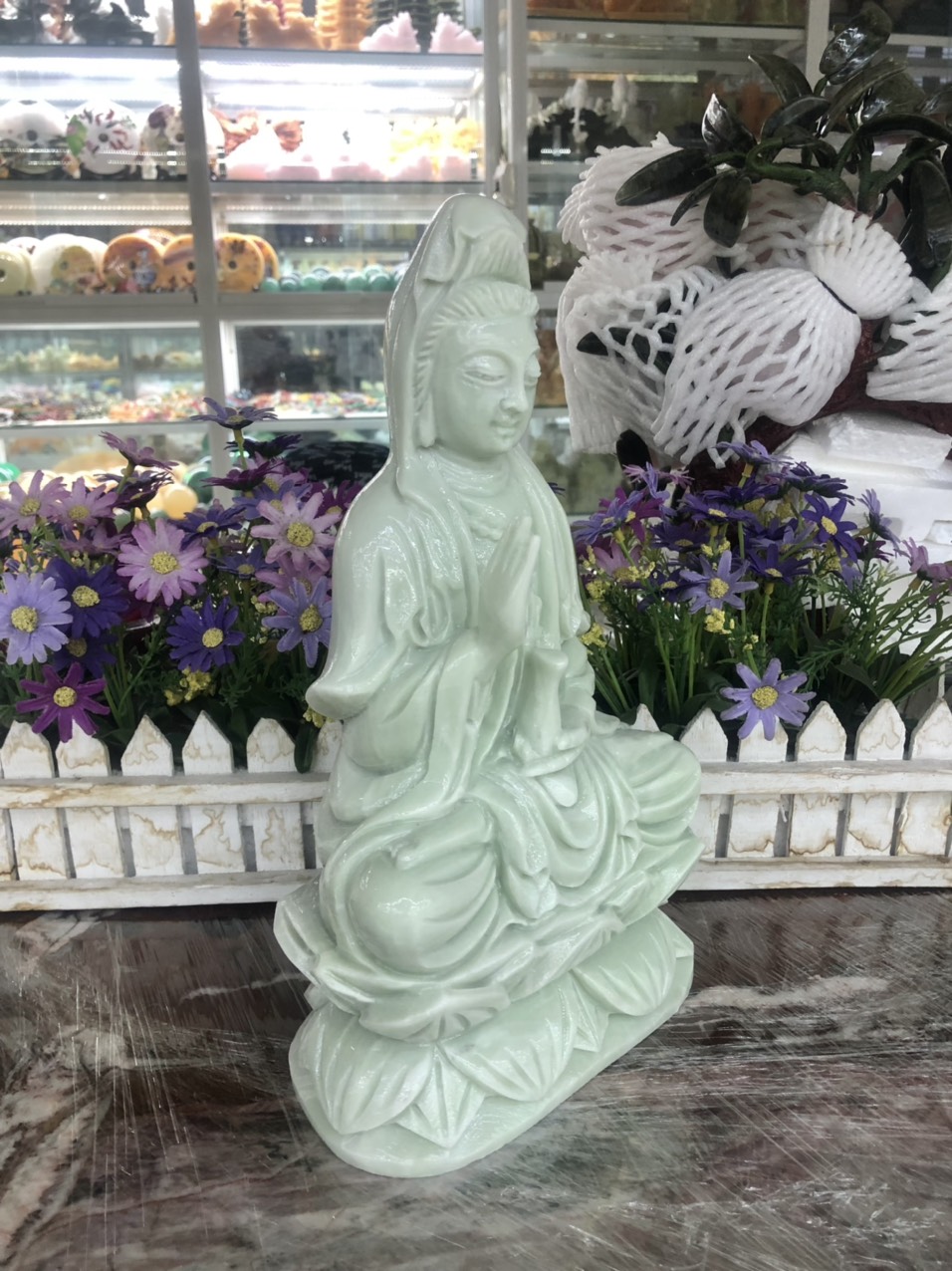 Tượng Phật Bà Quan Thế Âm Bồ Tát ngồi đài sen cầu bình an đá cẩm thạch trắng xanh - Cao 30 cm