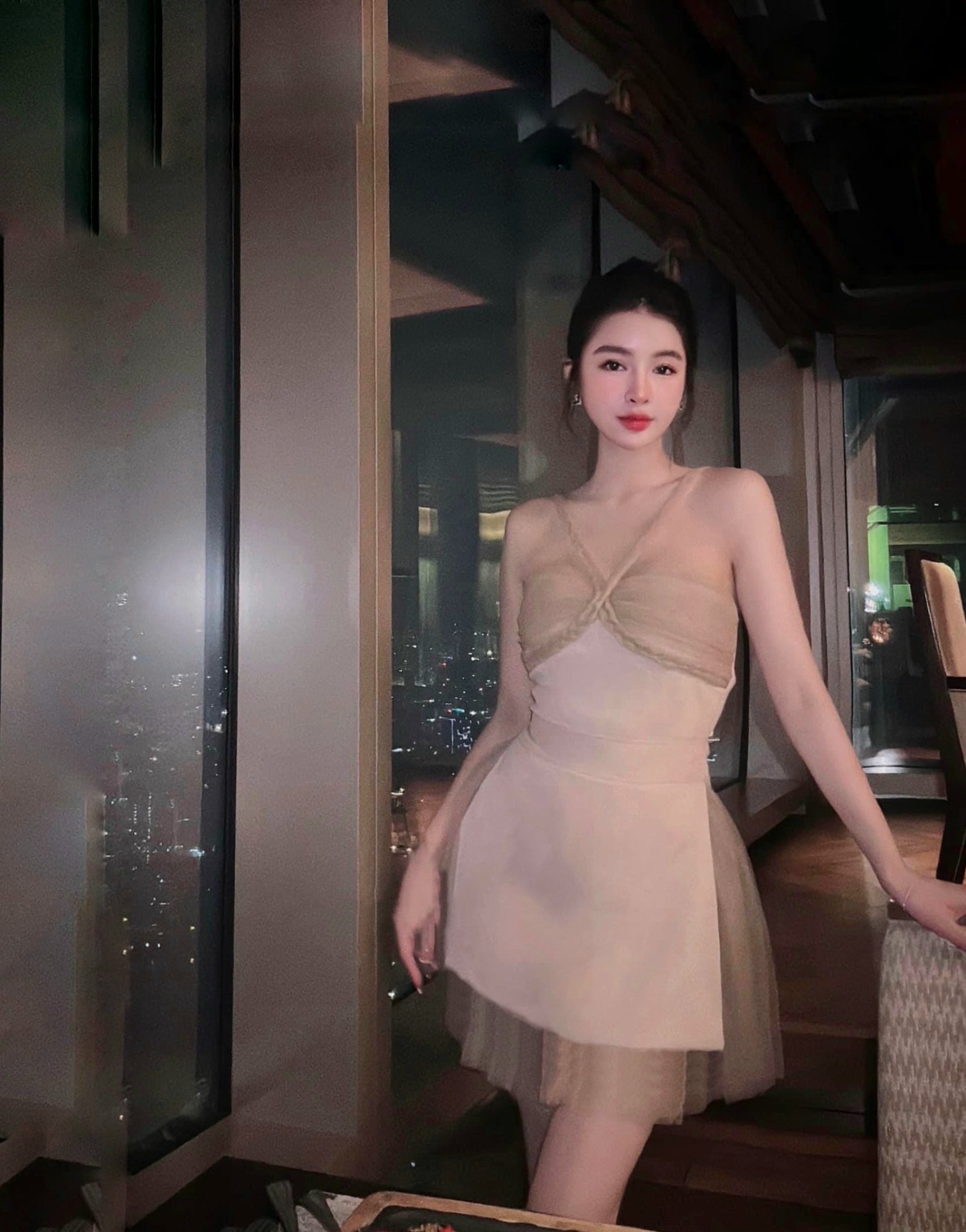 Đầm dự tiệc phối lưới dây tiểu thư