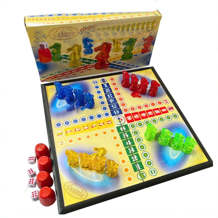 Bộ Cờ Cá Ngựa Nam châm Hộp Nhựa, Mặt bàn Kim Loại Chắc Chắn Nhiều kích thước