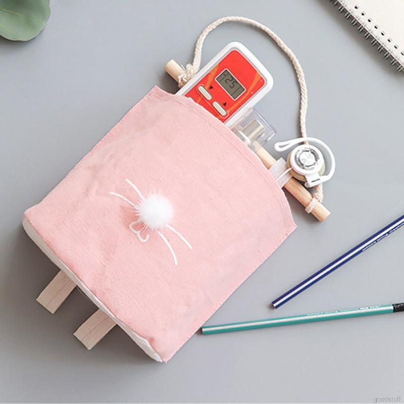 Túi treo đồ tiện dụng cho phòng ngủ