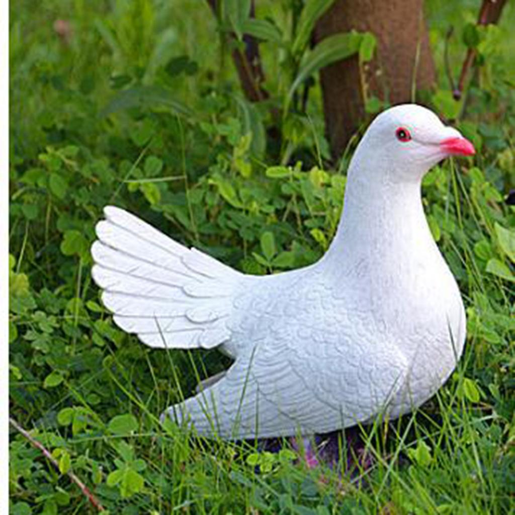 Lifelike Artificial Bird Sculpture Figurine for Patio Garden Decor. Ornament