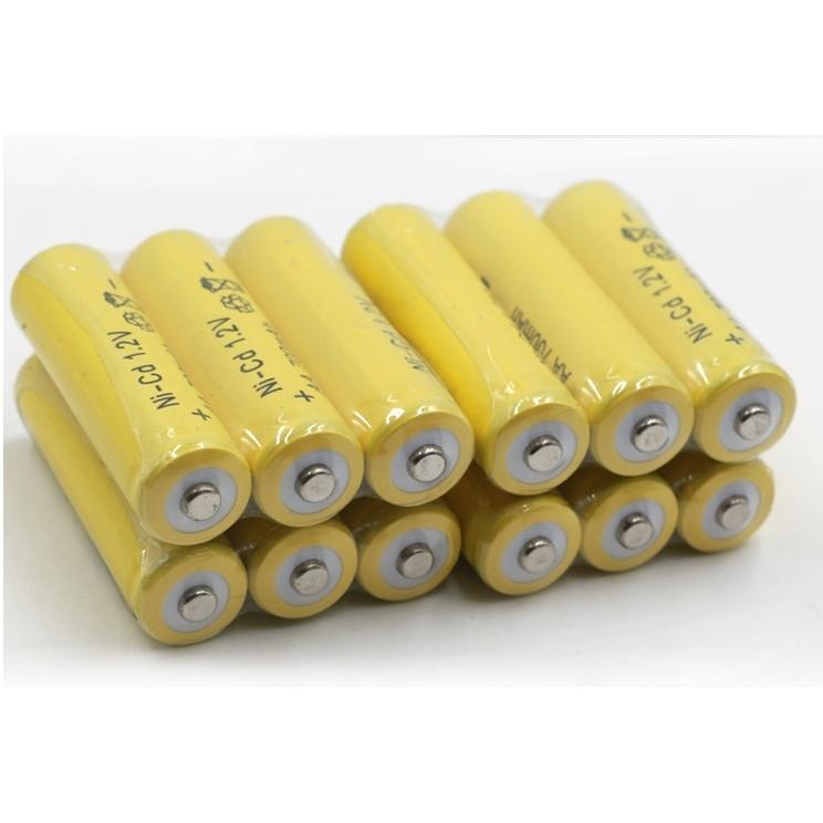 Bộ 4 Pin Sạc AA 700mAh 1.2V Ni-Cd