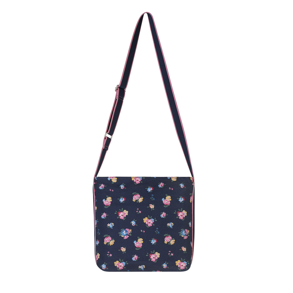 Túi đeo chéo Messenger Cath Kidston họa tiết Park Meadow Bunch ( Zipped Messenger Bag Park Meadow Bunch )