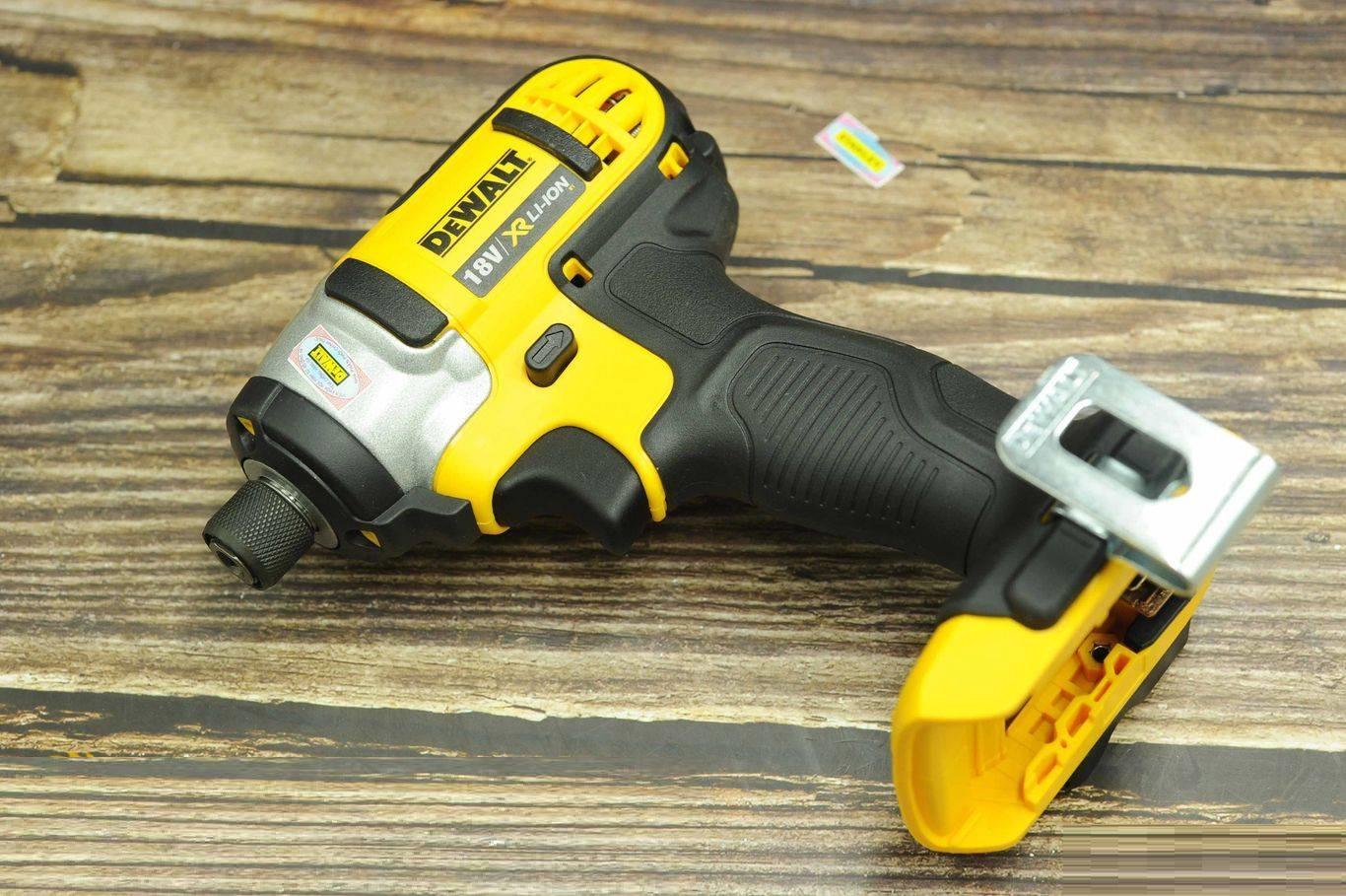 MÁY VẶN VÍT PIN CẦM TAY 18V DEWALT DCF885D2- HÀNG CHÍNH HÃNG