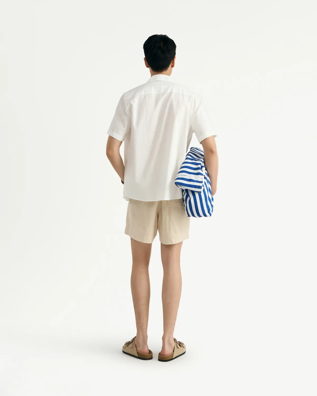 Quần Short Vải texture Lưng Thun Dây Rút Trơn Form Loose - RT 10S25PSH051 | ROUTINE CÀ MAU