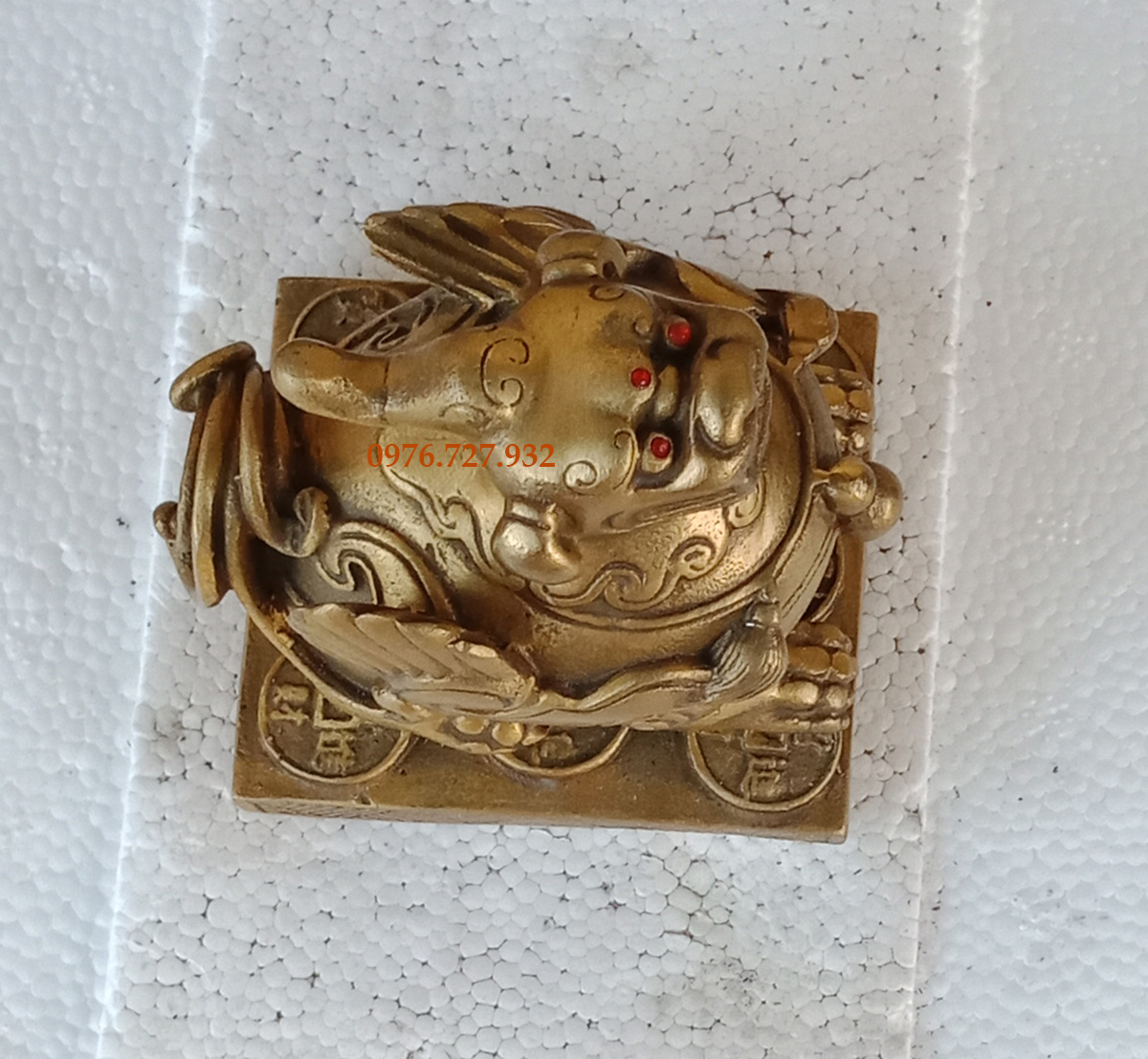 Tỳ hưu bệ bằng dồng để két sắt cao 9cm, tỳ hưu phong thủy bằng đồng