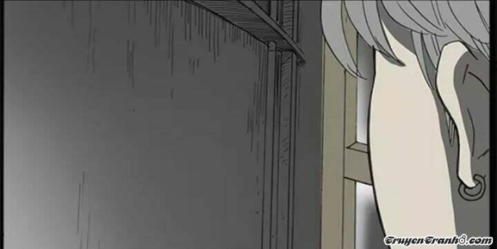 người đàn ông bên ngoài cửa sổ chapter 1 16