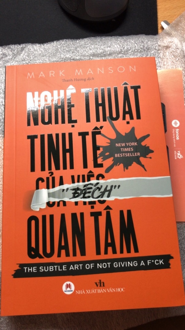 Combo 2 cuốn sách phát triển bản thân: 10 Chìa Khóa Để Bản Thân Phát Triển: Điều Thực Sự Giúp Bạn Hạnh Phúc + Nghệ Thuật Tinh Tế Của Việc Đếch Quan Tâm