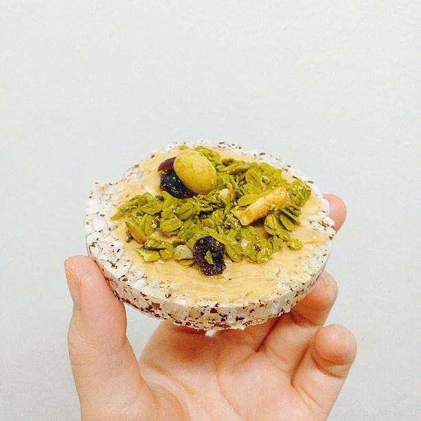 Granola Matcha Maca HAPPIOHA - Ngũ Cốc Ăn Sáng/Ngũ Cốc Ăn Kiêng Không Đường Tinh Luyện Vị Matcha 40g