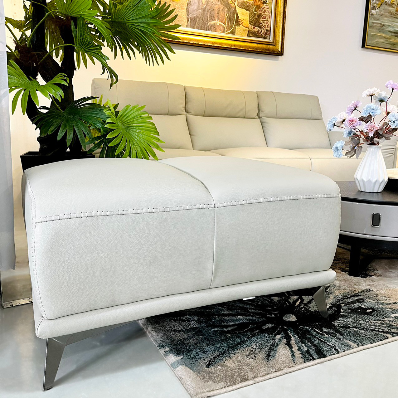 Đôn Sofa Da Bò Tiếp Xúc 1927 Xám Nhạt Alila