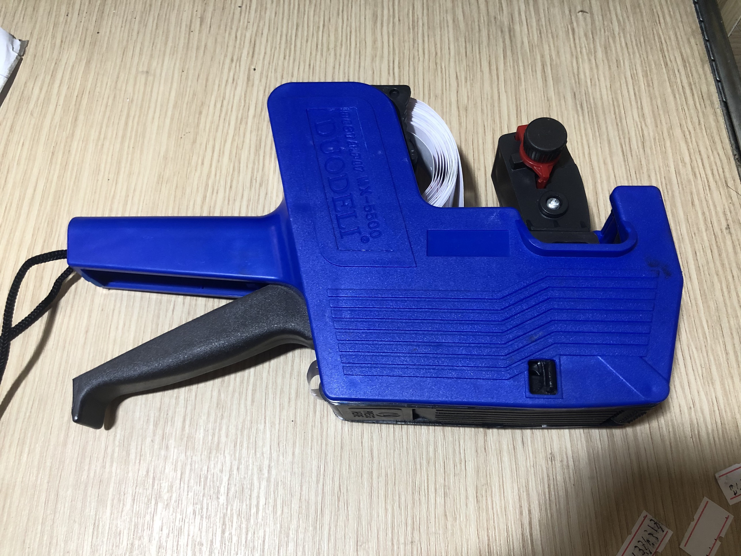 Máy bắn giá tiền có sẵn cuộn giấy và ống mực 23*13.5*5.5 cm-giao màu ngẫu nhiên