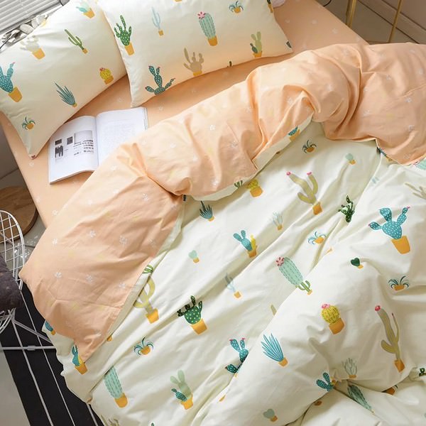 Bộ Chăn Ga Cao Cấp 4 Món Họa Tiết Hoa Xương Rồng - Cam Nhạt