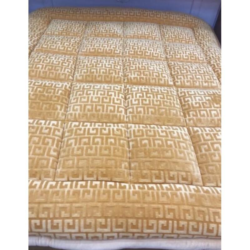 Chăn lông cừu chữ vạn 3D