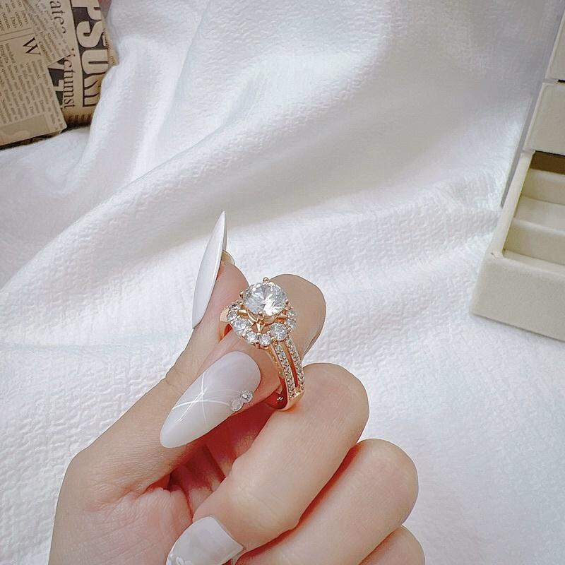 Nhẫn đá xuping không đen không gỉ siêu bền mạ vàng